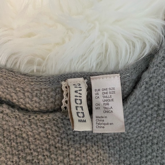H&M Knit Poncho - Picture 2 of 2